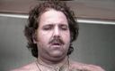 Analiscius: Ron Jeremy sbatte il culo della milf