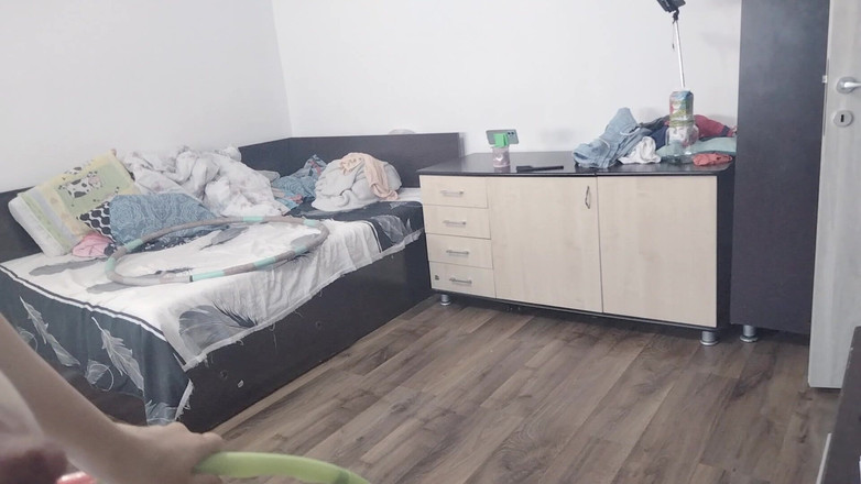 Mirsur: Sexy Moglie Si Allena a Casa Nuda.