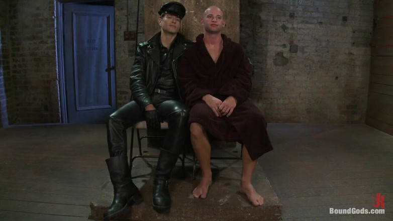 Bound gods: Chuť kůže