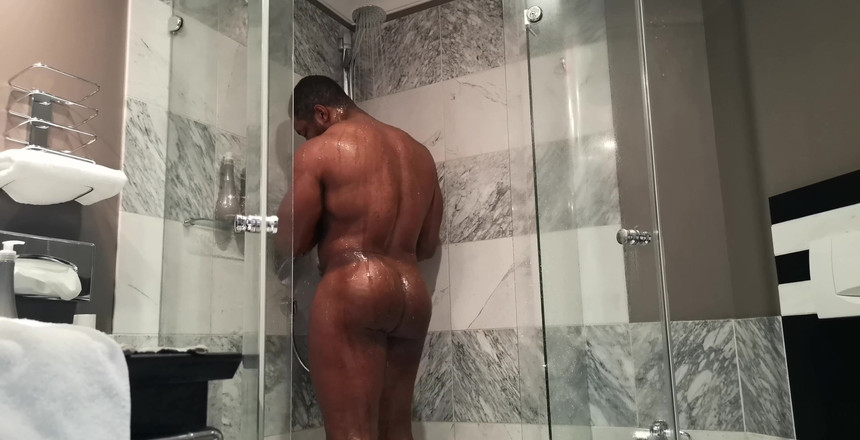 Amadeus: Ducha del hotel de Berlín...