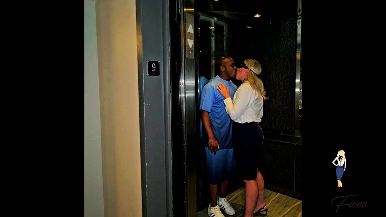 Flight Attendant Fiona: Passenger to Pleasure: a Layover Bar Rendezvous