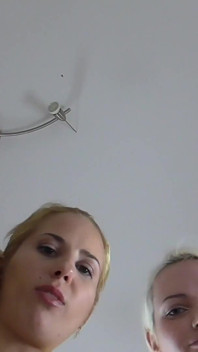 Pipe des lesbiennes blondes !