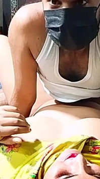 A bunda grande da minha madrasta é muito apertada, eu fiz isso três vezes em paquistanês