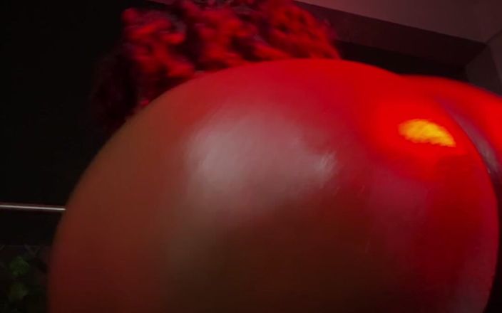 SEXXY-DAISY: Krzycząc moją przyjemność nad miastem