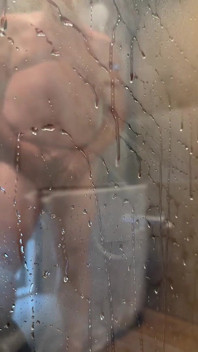 Beberapa mandi dan banyak lagi permainan tab mandi panas