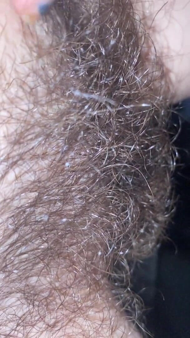 Cuteblonde666: Hairy pussy closeup