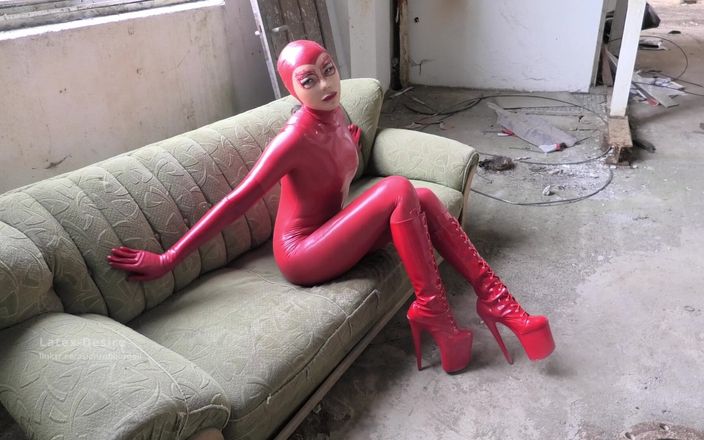 Latex Desire: Rubberen pop danst voor jou