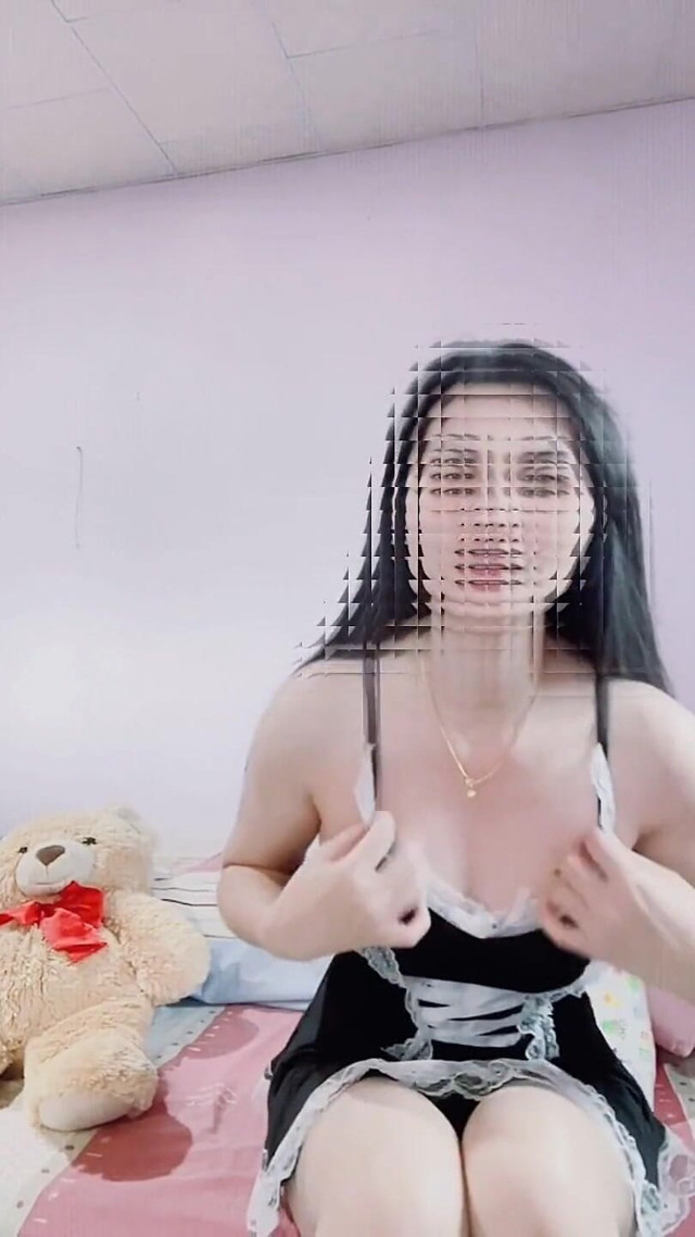 Beautiful Asian Girl Wears a Cosplay Outfit and Shows off Her Beautiful Pussy. (Momoko studio) Beautiful Asian Girl Wears a Cosplay Outfit and Shows off Her Beautiful Pussy. (Momoko studio)