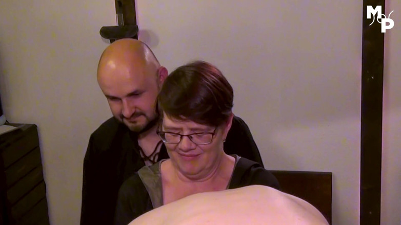 Schwester Sandra: 愛人サンドラとマーカスポラックは、彼らのバイ奴隷を拳