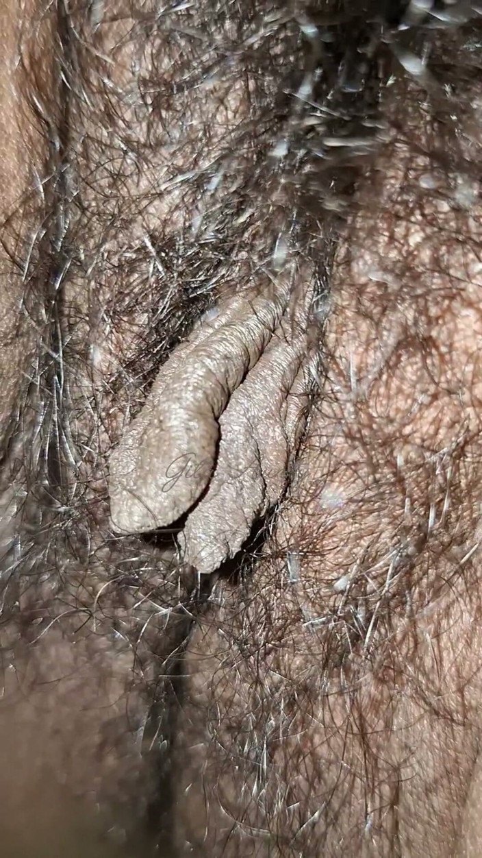 Indian aunty sex: Videos of Playing with the Genitals of Indian Women