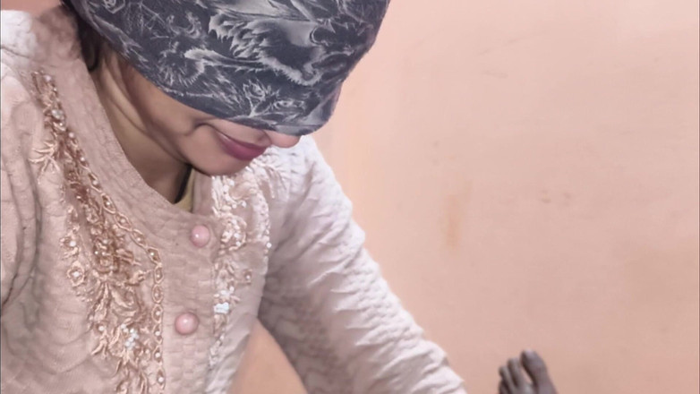 Janvibhabhii: Sevimli üvey kız kardeşim yatak odasını paylaşıyor ve sert sikişmeden ve...