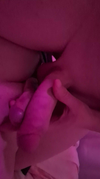 PrincessKitti3: छोटे लंड वाले ट्रांस के साथ विशाल लंड ट्रांस आकार की तुलना