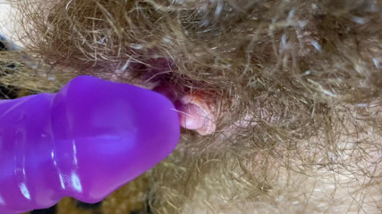 Cuteblonde666: 兔子振动器测试手淫 第一人称视角 特写