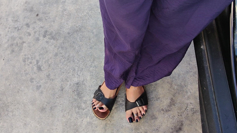 Goddess Lena: Ngoài trời ở Birkenstock