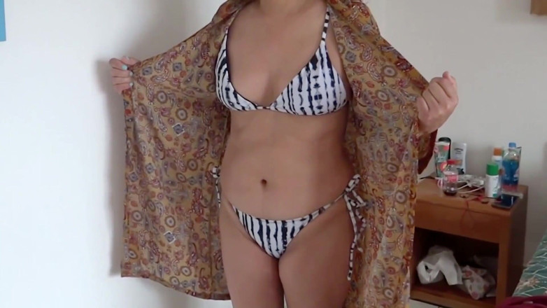 Ardientes69: Vidéo Complète D’une Belle-mère S’exhibe En Bikini Et Lingerie. Tu...