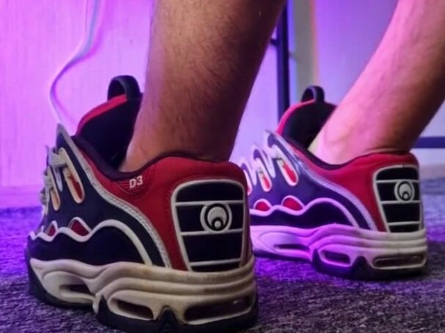 Playing with Sneakers Osiris and Cum Inside (Sneakersmax98)