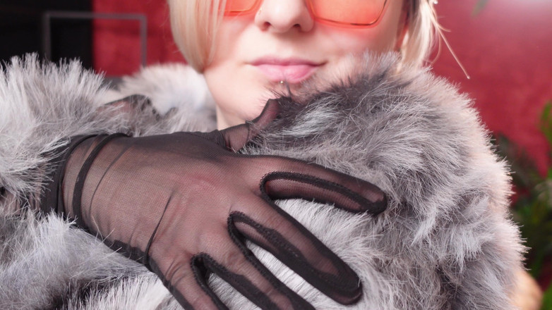 Arya Grander: Colecție de haine de blană sexy - partea 2. Fetiș cu mamă...