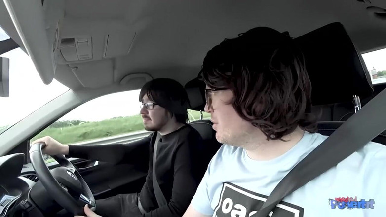 Nerd Pervert: Belle Ohara Jogger doet porno