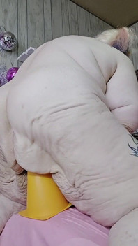 Mouth Humping Whore Takes Monsterous Cock in Her Gumms N He Cumms