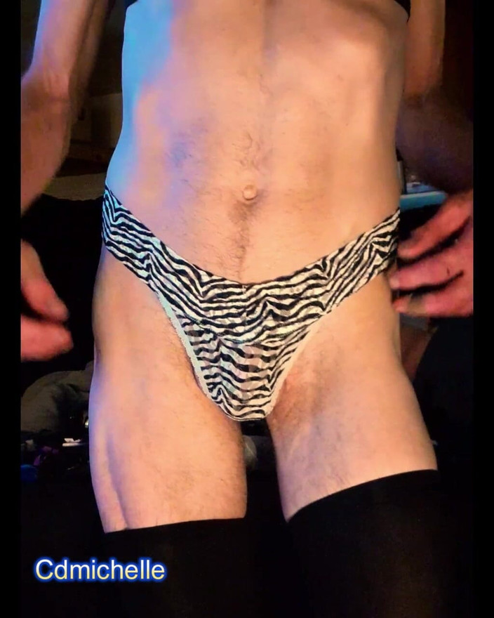 Feeling sexy today crosdressing: Cdmichelle vestindo filhas sexy painties