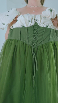 Quickly Putting on a Beautiful Dress