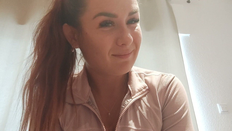 REELL - The cute Girl next door _ FemDom Reality: Custom: He Wonders What's Happening to Him at the Cirque...