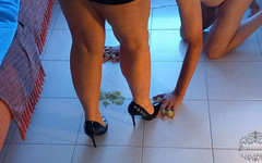 Lady Luciana Di Domizio: rozdrcené hrozny a hleny pro otroka