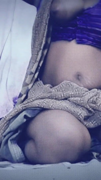 Desi tante muss gefickt werden, muschi und dicke möpse