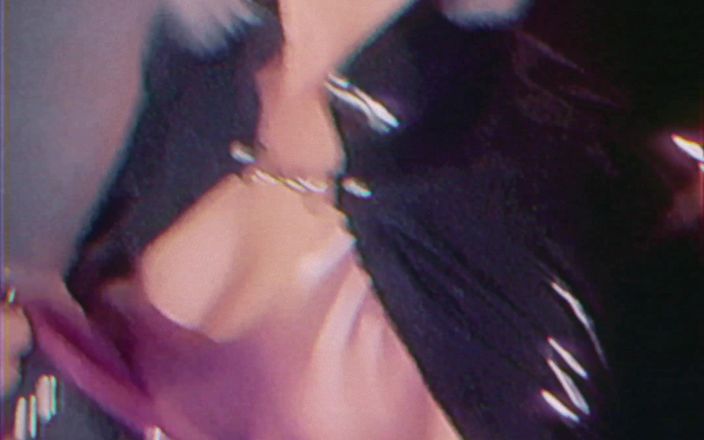 DeesseJulia: Tenue, robe rose en latex - Maîtresse Julia