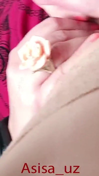 Il mio amante ha un cazzo bollente e il suo sperma ha un sapore delizioso
