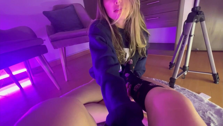 scarlettandc: Подборка фетишей поклонения ногам