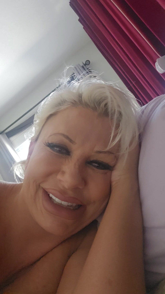 Claudia Marie: Claudia Marie ile uyanıyor