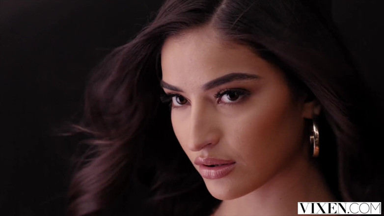 Vixen: Vixen - modelos mimadas querem mais do SugarDaddy