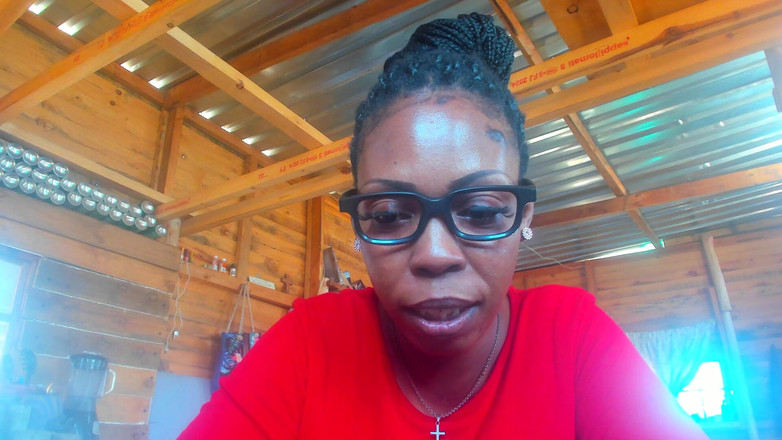 AnalEbony: 角色扮演顽皮的大屁股继母