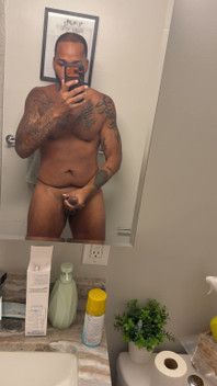 Bathroom Jerkk!