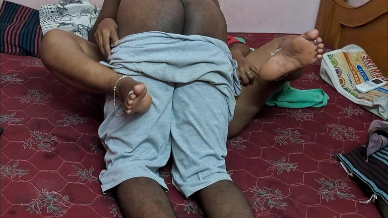 SharmiDaya93: Hermanastro tamil fue llamado a Mumbai y tuvo una comida