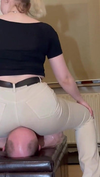 Leide Unter Meinen Großen Jeans Arsch