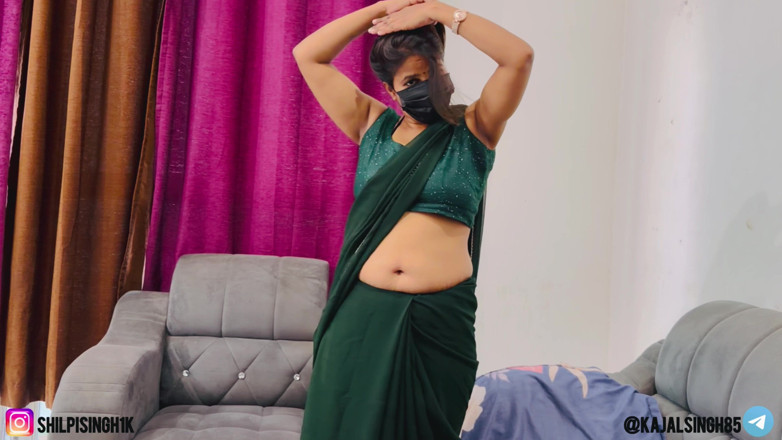 Swetasingh: Meu marido Forci.bly fodeu minha bunda e buceta; Comecei a...