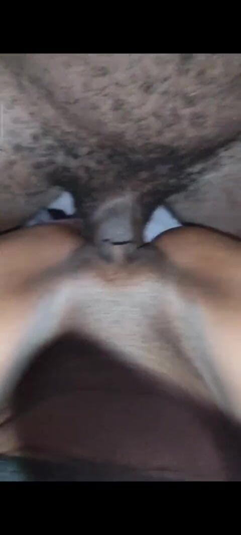 ElVenudoXXX: Uzun büyük yarağı yutuyor