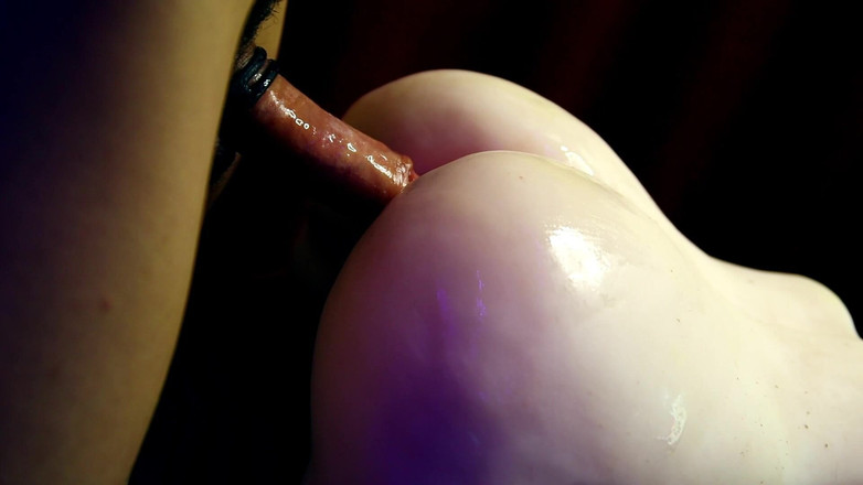 SEXY_GUYBEST: De sappigste sexy ronde elastische kont werd hard geneukt op...
