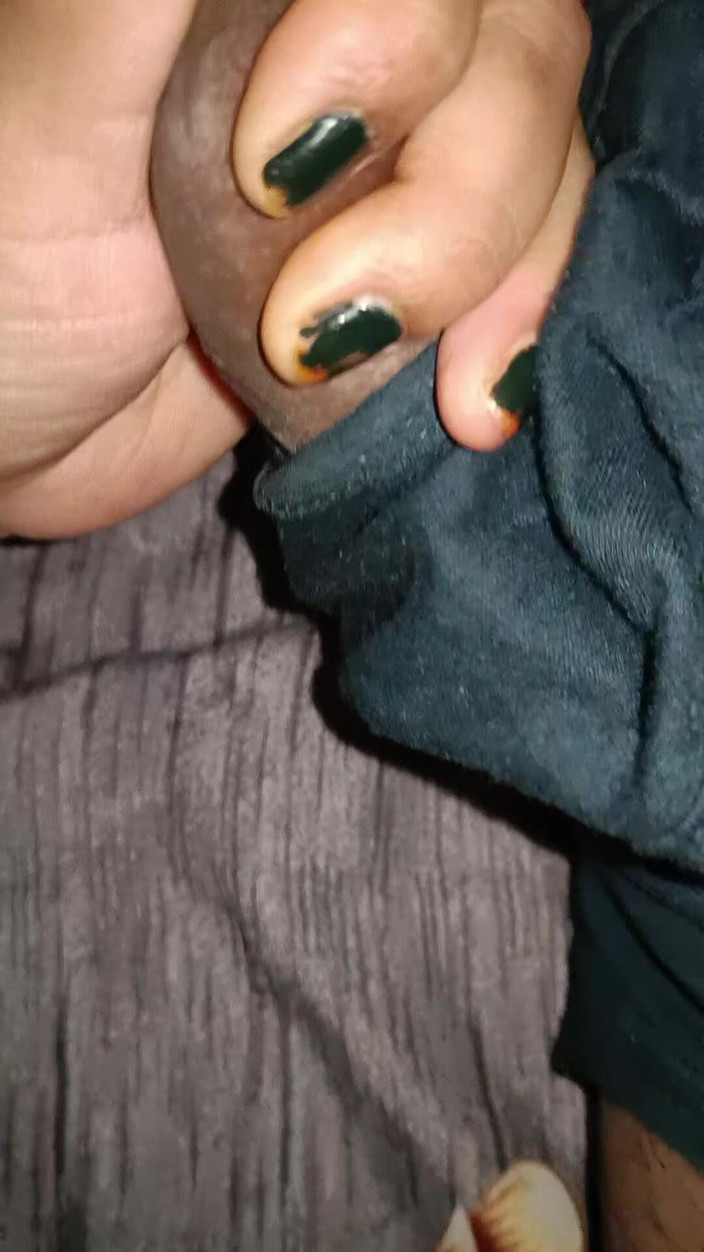Catchybusty: Desi ncr tante grote kont mollige figuur wil elke keer...