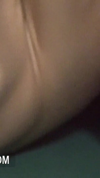 台球桌上的女同性爱