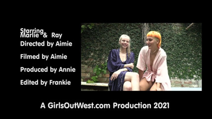 Girls Out West: Мила Марлі і Рей облизують і пестять пальцями волохату пизду одна одної у ванні