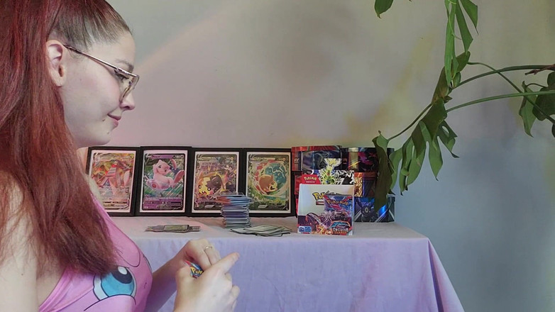 petitesubkitten: Nová karta Obsidian Flames Full Booster Box vytáhne