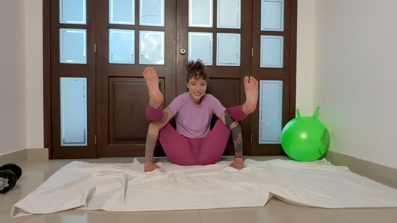 Michelle Kink: Laten we samen yoga doen