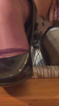 HD la bocca sui miei piedi mi fa dominante
