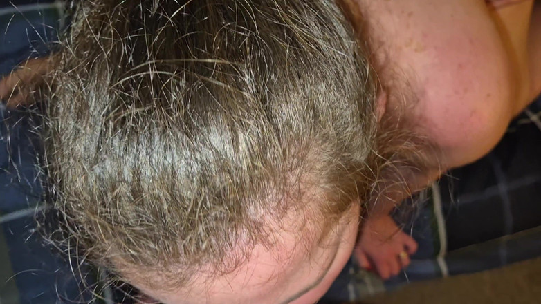 Mr D and Miss C: 戴绿帽子的丈夫看着他饥渴的妻子操一个陌生人