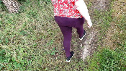 Bouncy Tits Action: Rozsáhlé fackování koz před stativem