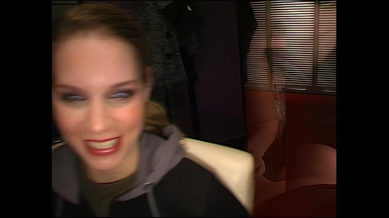 GGG John Thompson Classic Retro: Heiße Brünette Nimmt Schwanz Tief in Den Hals Mit Leidenschaftliches...