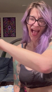 67 Giantess Long Finger Bite